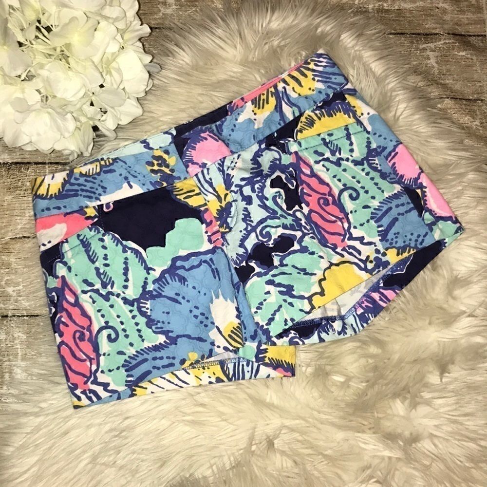 Lilly Pulitzer Big Flirt Ellie Shorts Hibiscus